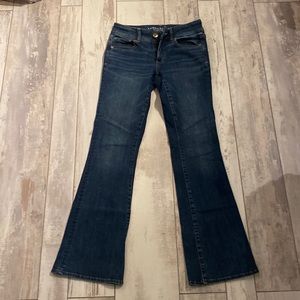 American Eagle / Size 2 / Skinny Kick